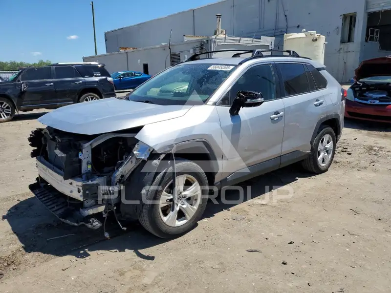 2019 Toyota RAV4 фото
