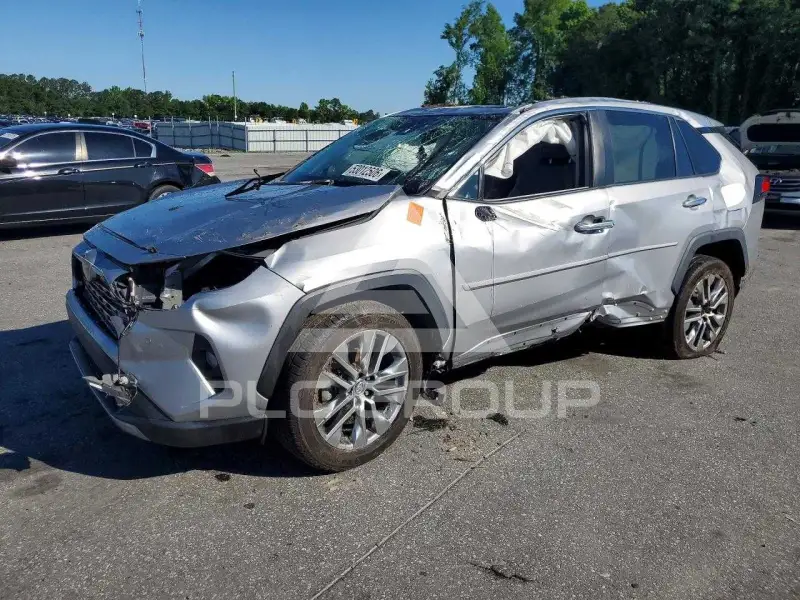 2019 Toyota RAV4 фото