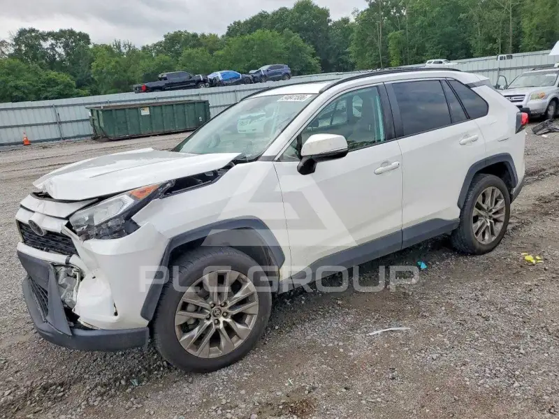 2019 Toyota RAV4 фото