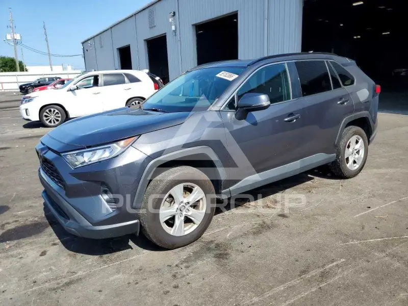 2019 Toyota RAV4 фото