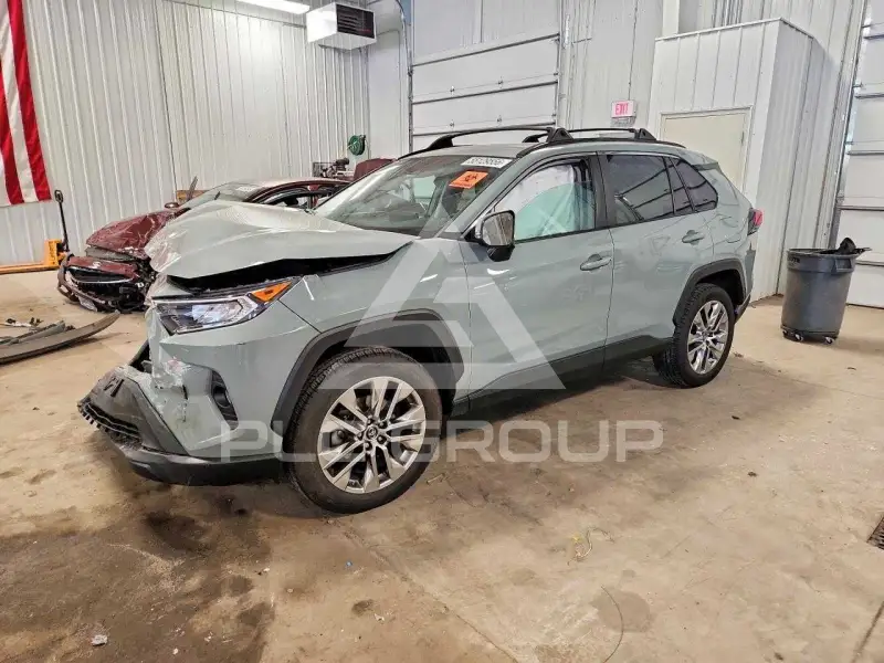 2019 Toyota RAV4 фото