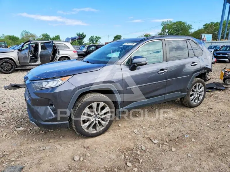 2019 Toyota RAV4 фото