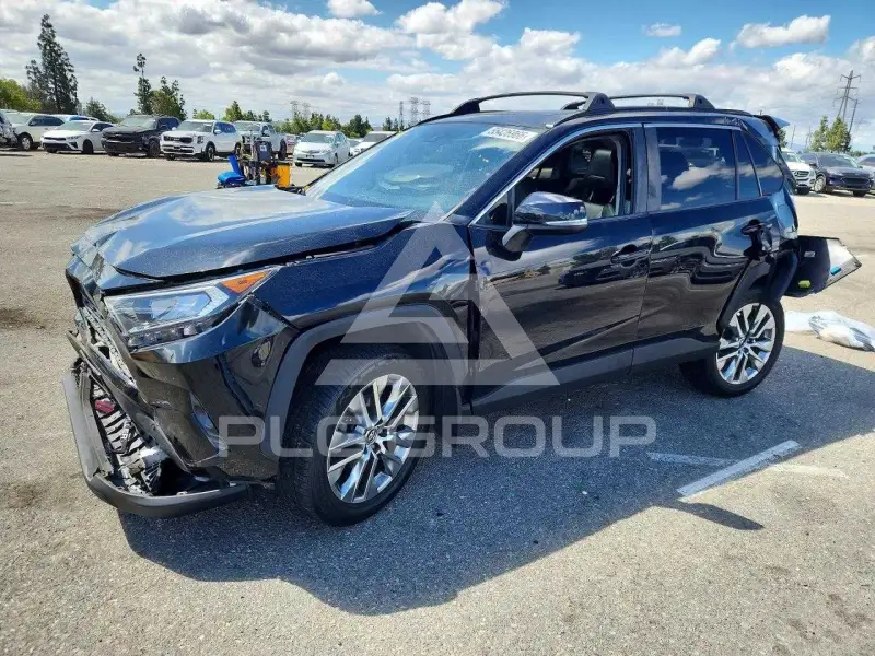 2019 Toyota RAV4 фото