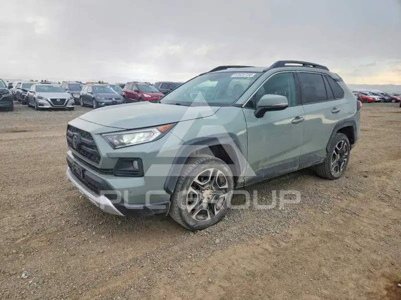 2019 Toyota RAV4 фото