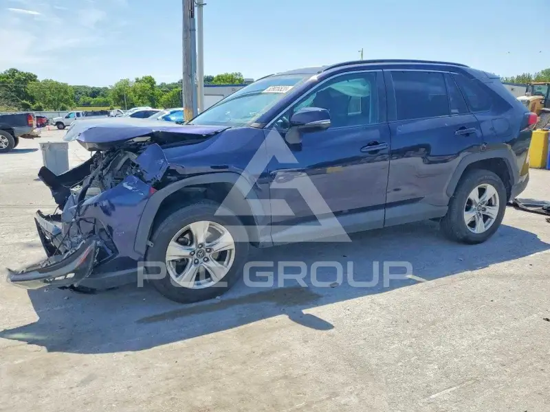 2019 Toyota RAV4 фото