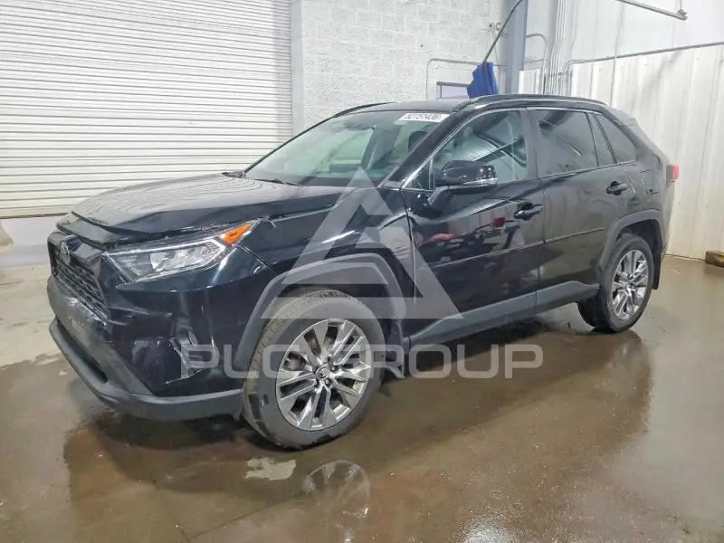 2019 Toyota RAV4 фото