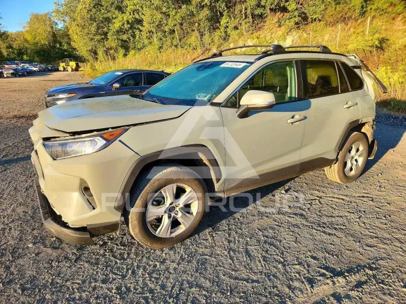 2019 Toyota RAV4 фото