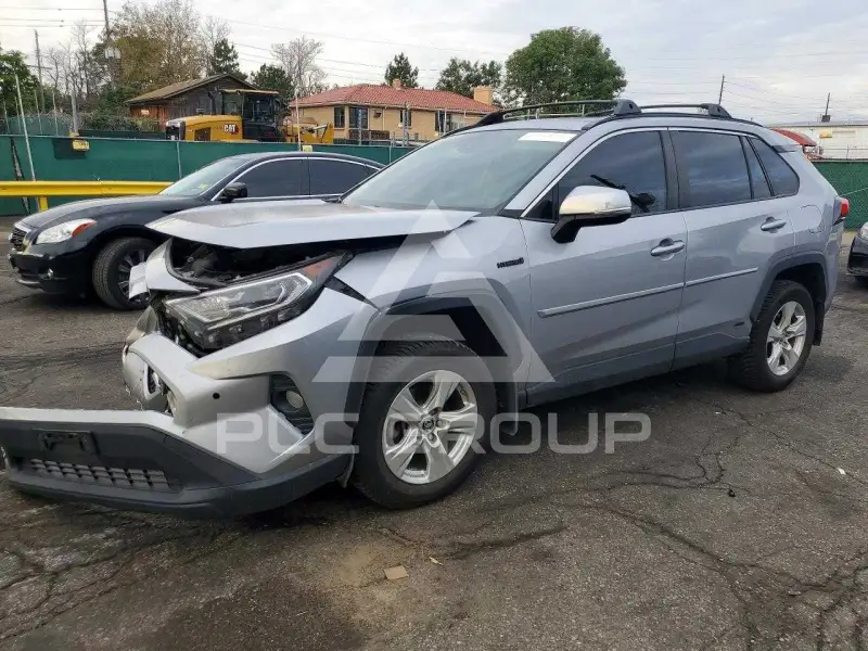 2019 Toyota RAV4 photo