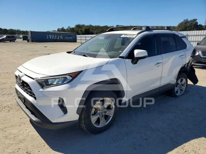 2019 Toyota RAV4 photo