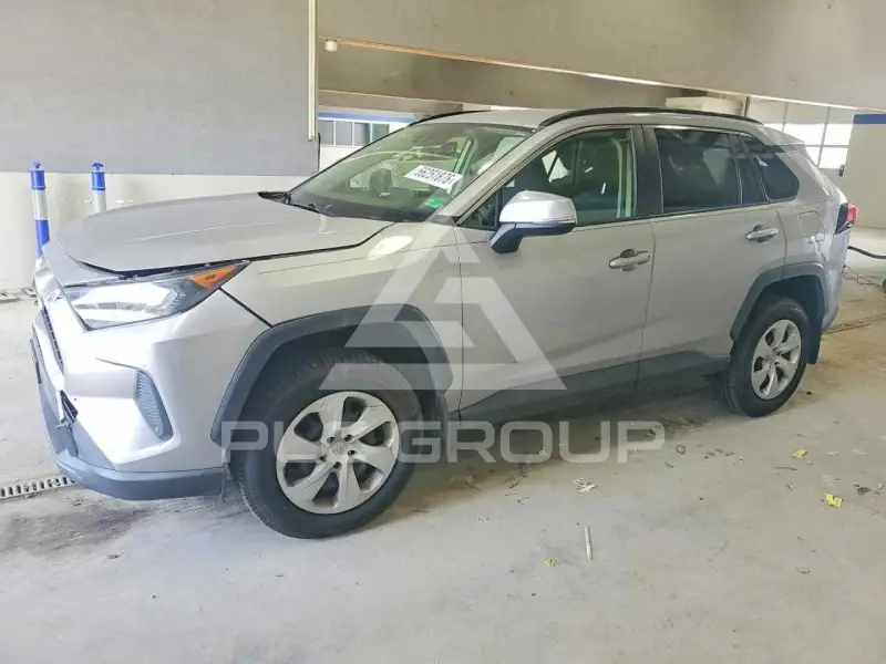 2019 Toyota RAV4 photo