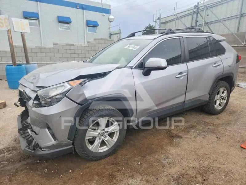 2019 Toyota RAV4 фото