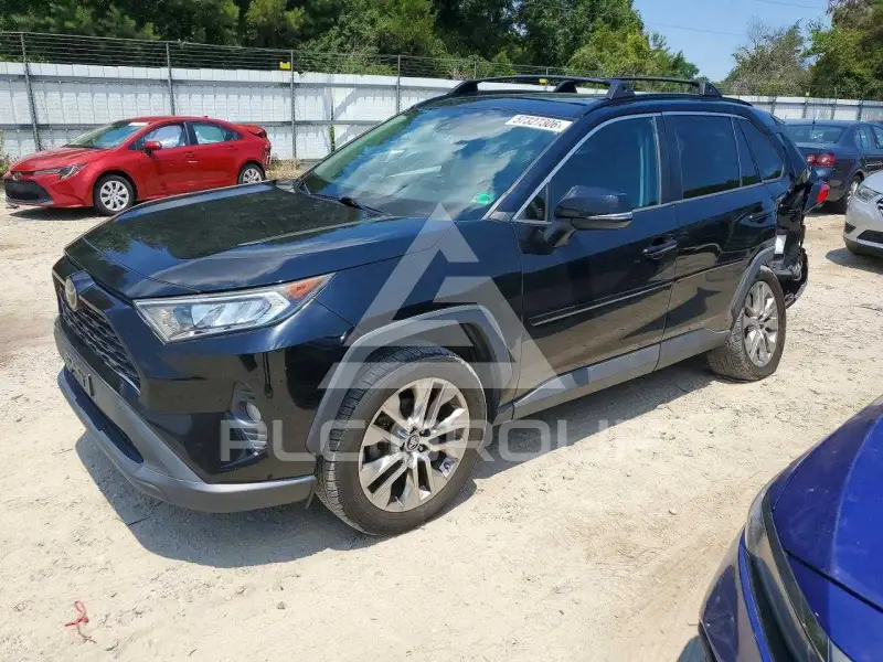 2019 Toyota RAV4 фото