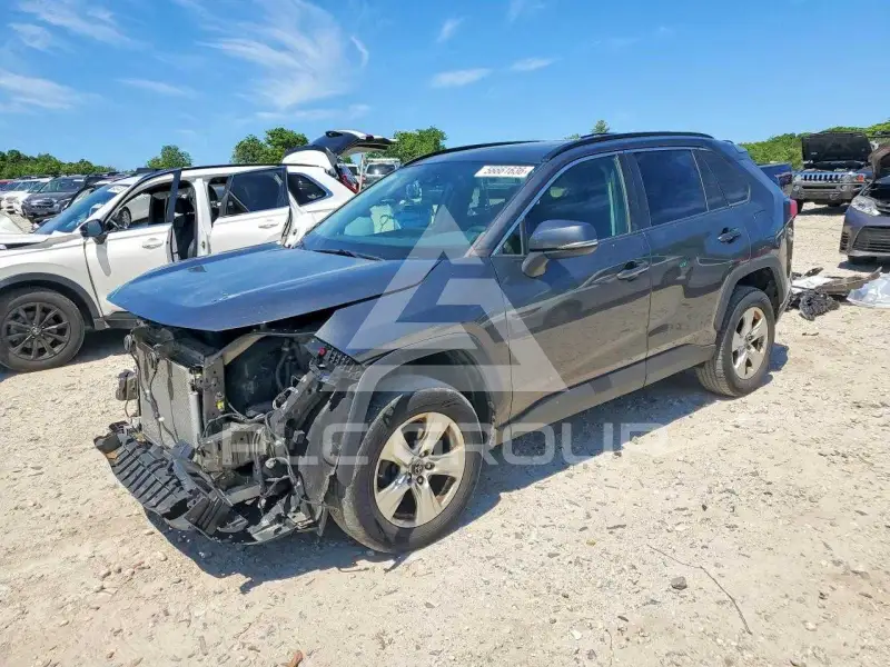 2019 Toyota RAV4 photo