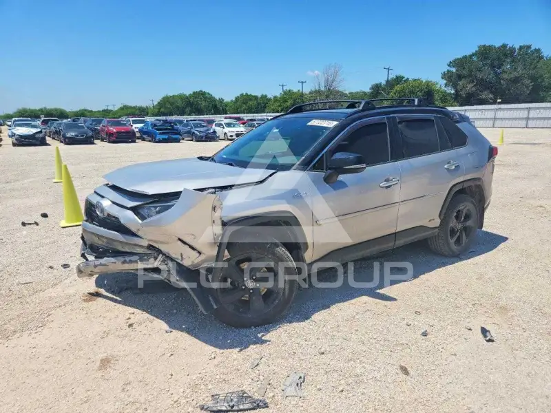 2019 Toyota RAV4 фото