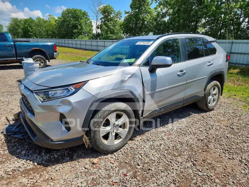 2019 Toyota RAV4 фото