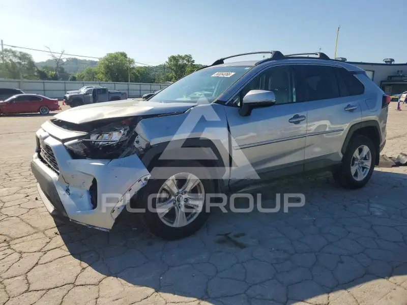 2019 Toyota RAV4 фото