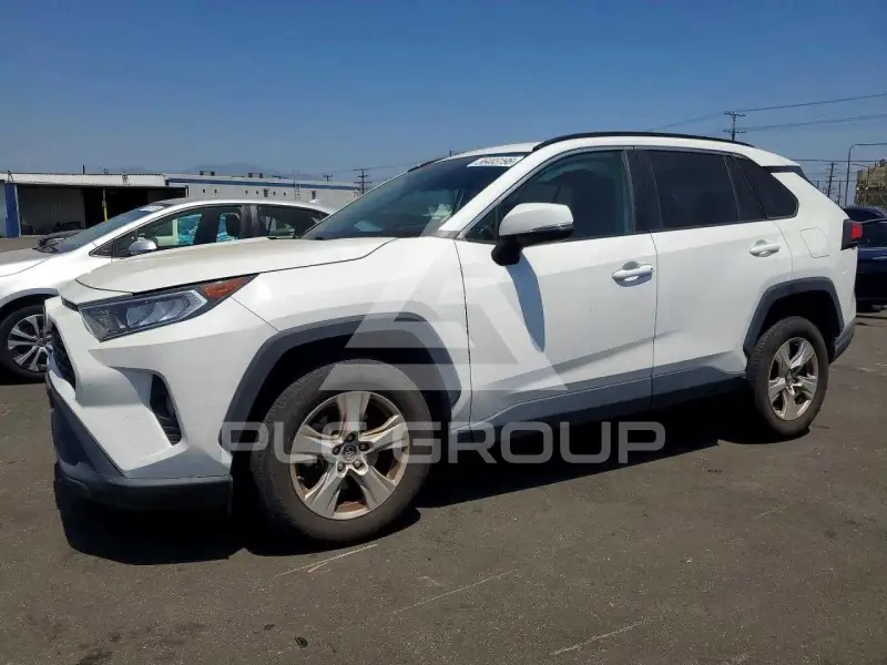 2019 Toyota RAV4 фото