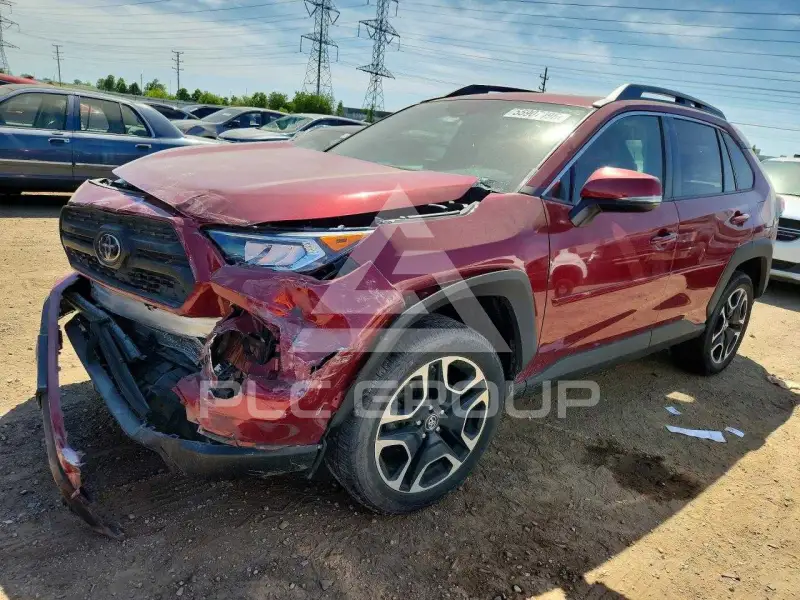 2019 Toyota RAV4 фото