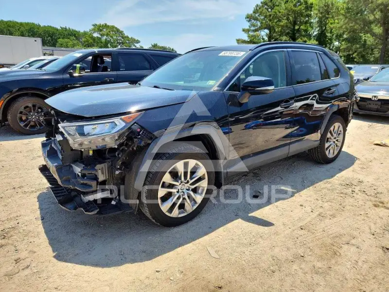 2019 Toyota RAV4 фото