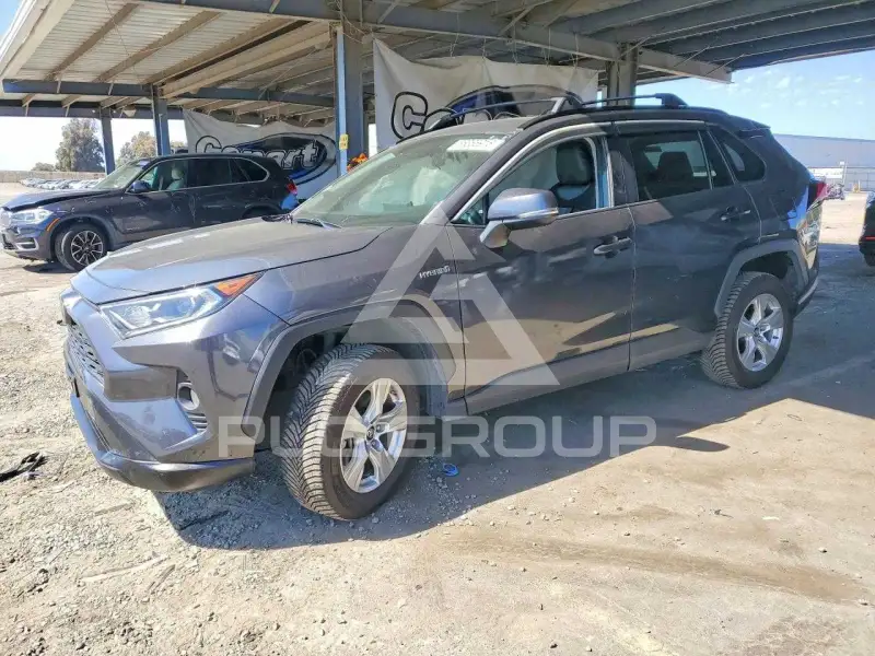 2019 Toyota RAV4 фото