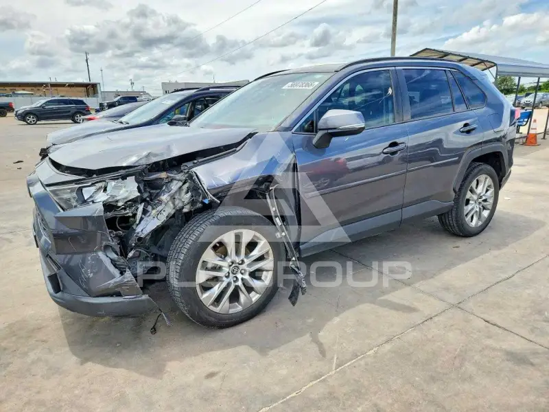 2019 Toyota RAV4 фото
