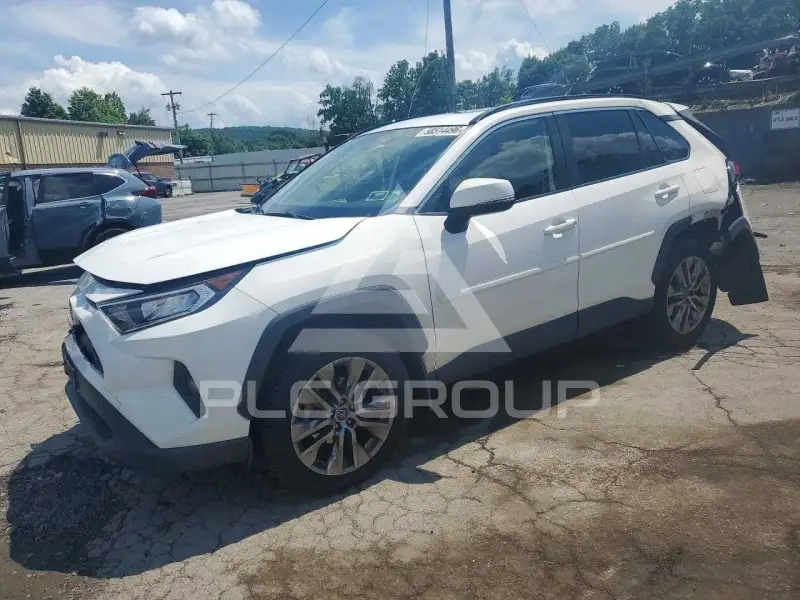 2019 Toyota RAV4 фото