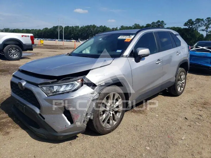 2019 Toyota RAV4 фото