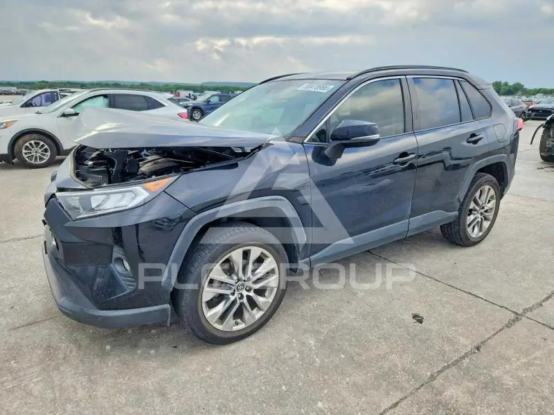 2019 Toyota RAV4 фото