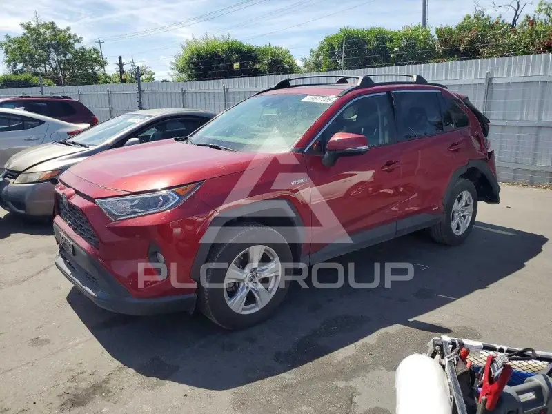 2019 Toyota RAV4 фото