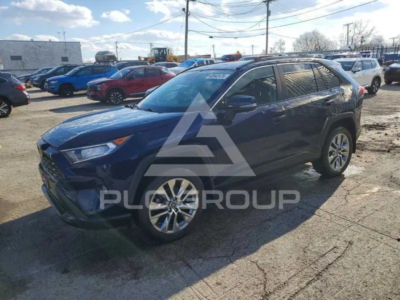 2019 Toyota RAV4 фото