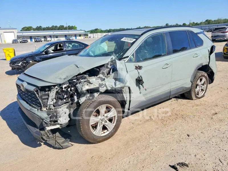 2019 Toyota RAV4 фото