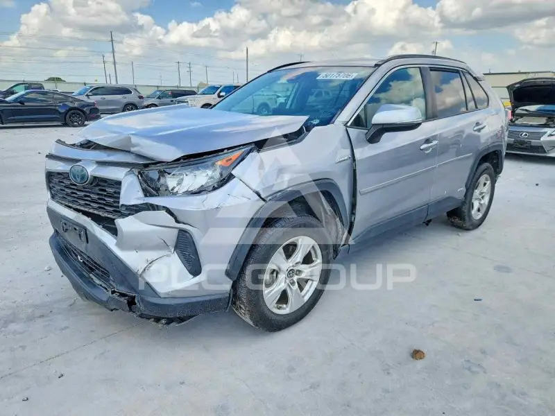 2019 Toyota RAV4 photo