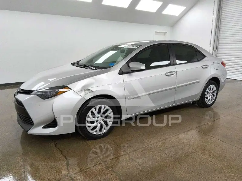 2019 Toyota COROLLA фото