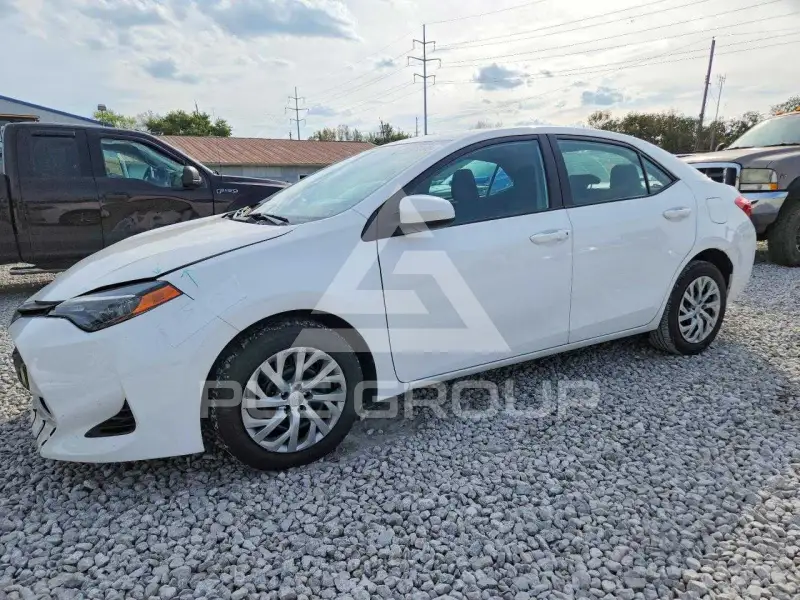 2019 Toyota COROLLA фото