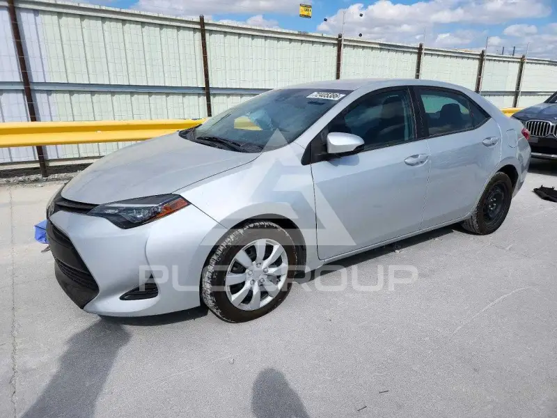2019 Toyota COROLLA фото