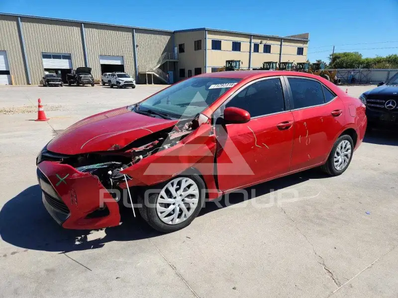 2019 Toyota COROLLA фото