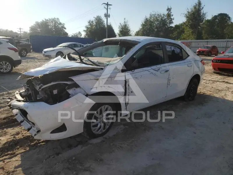 2019 Toyota COROLLA фото