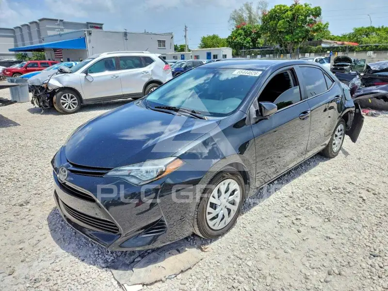 2019 Toyota COROLLA фото