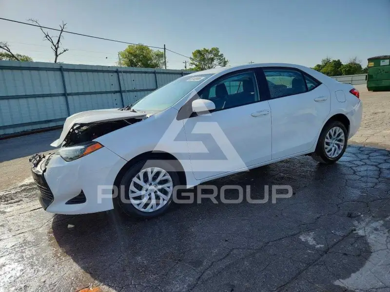 2019 Toyota COROLLA фото