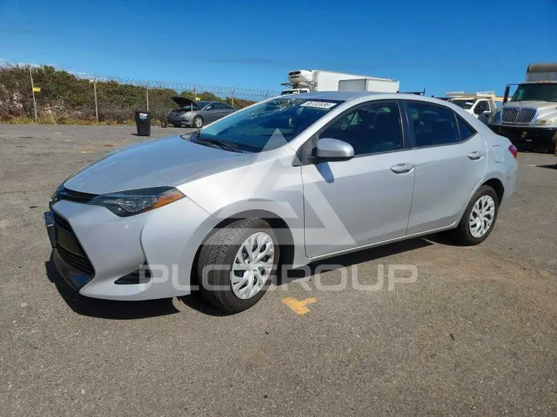 2019 Toyota COROLLA фото