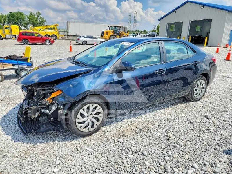 2019 Toyota COROLLA фото