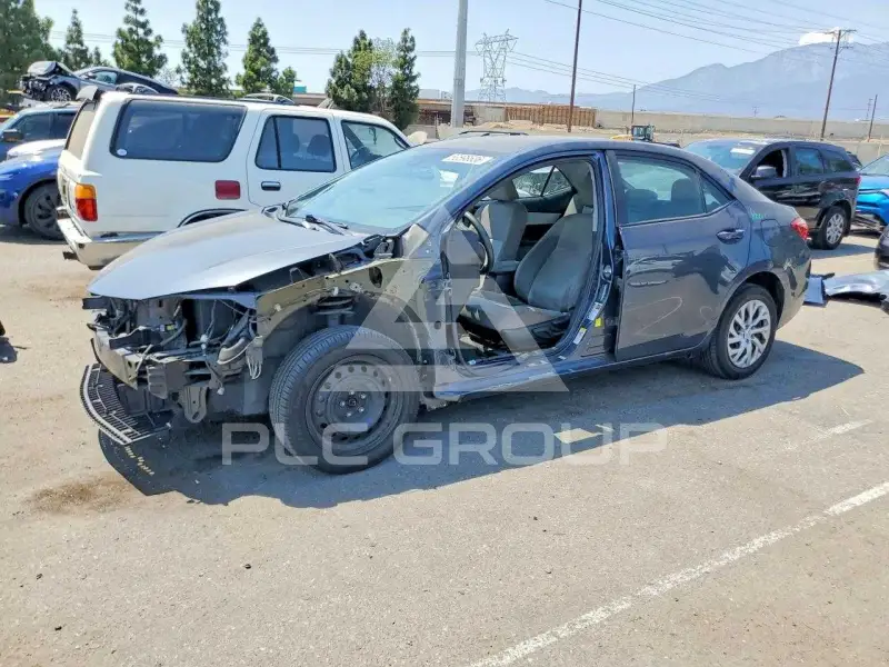 2019 Toyota COROLLA фото