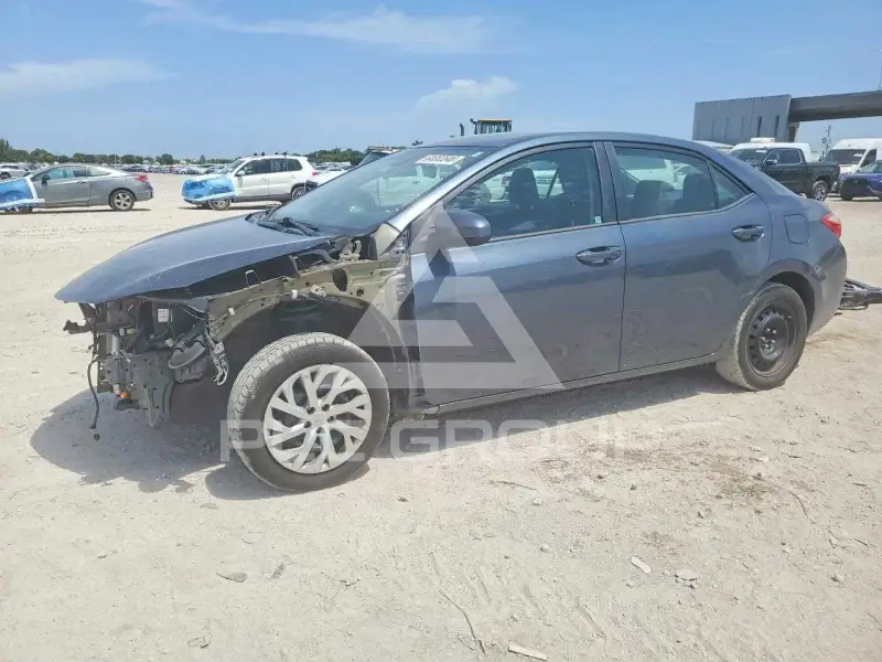 2019 Toyota COROLLA фото