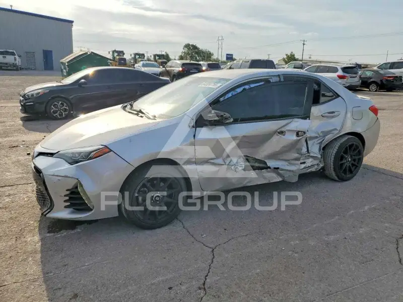 2019 Toyota COROLLA фото