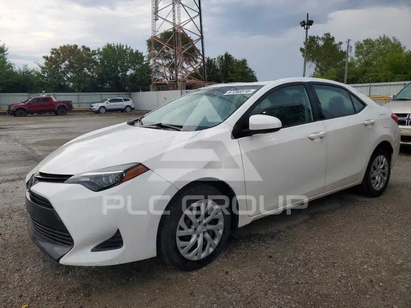 2019 Toyota COROLLA фото