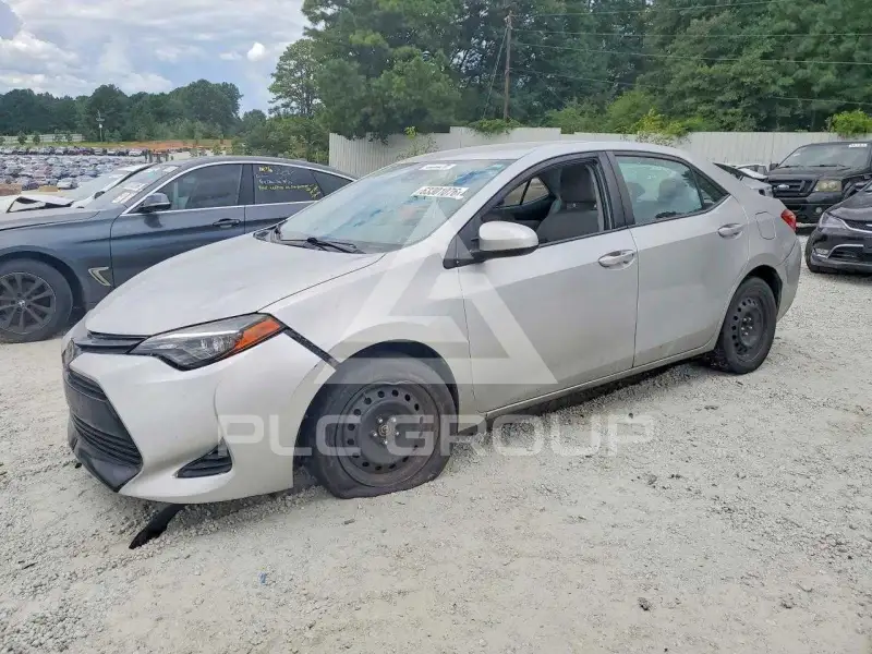2019 Toyota COROLLA фото