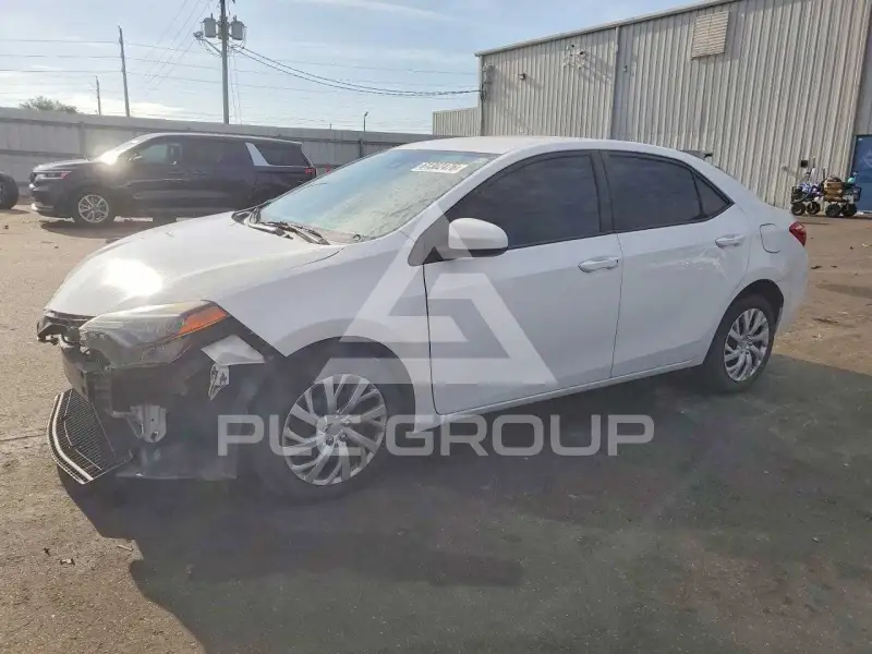 2019 Toyota COROLLA фото