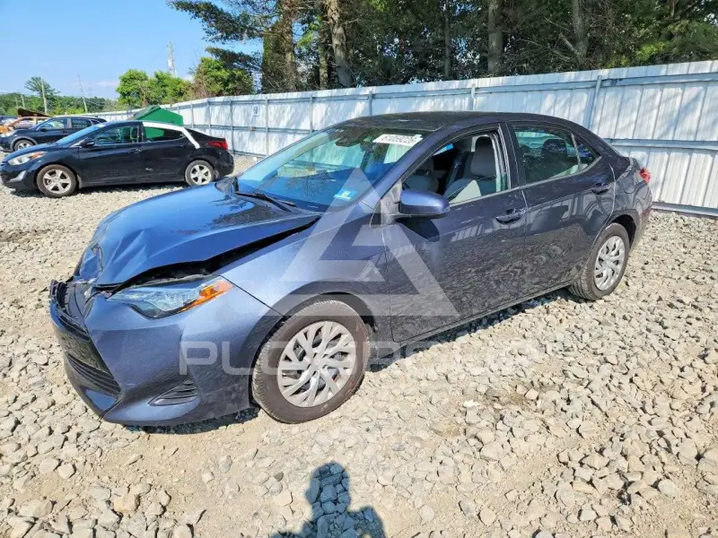2019 Toyota COROLLA фото