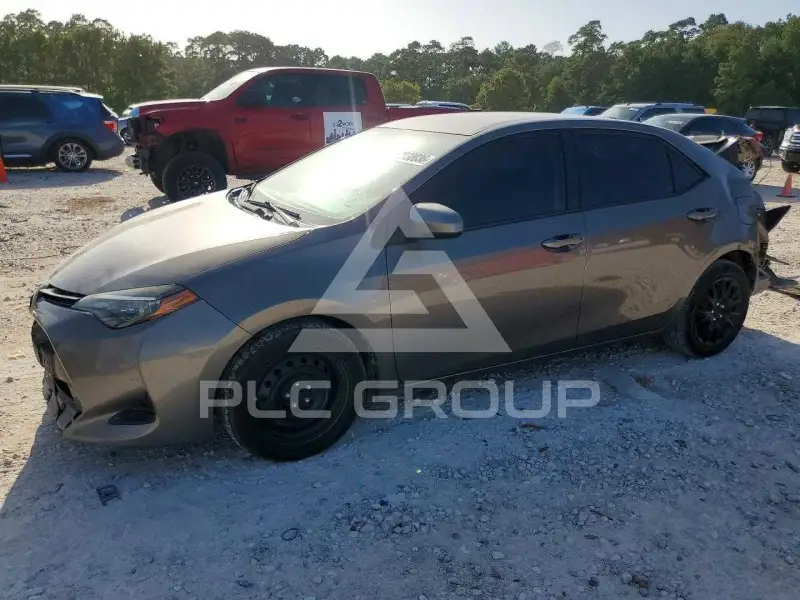 2019 Toyota COROLLA фото