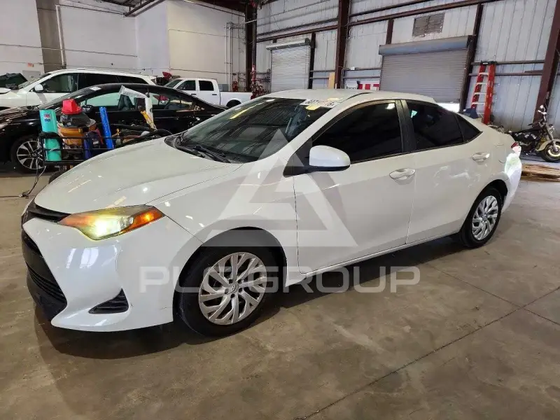 2019 Toyota COROLLA фото